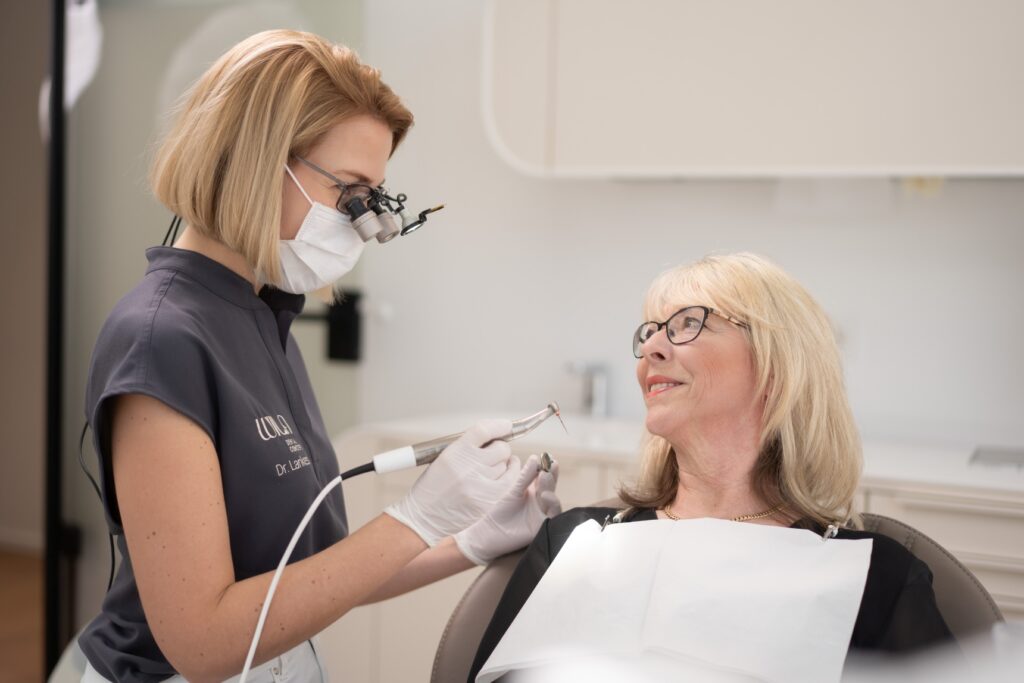 Wurzelkanal&shy;behandlung 